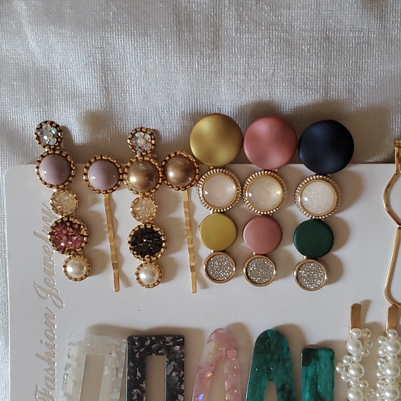 Hair clips - Picture 4 of 7